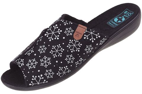 Pantofle kapcie filcowe BIO Adanex 24218 luźne czarne śnieżynki