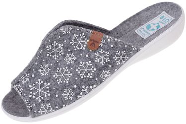 Pantofle kapcie filcowe BIO Adanex 24217 szersze szare śnieżynki